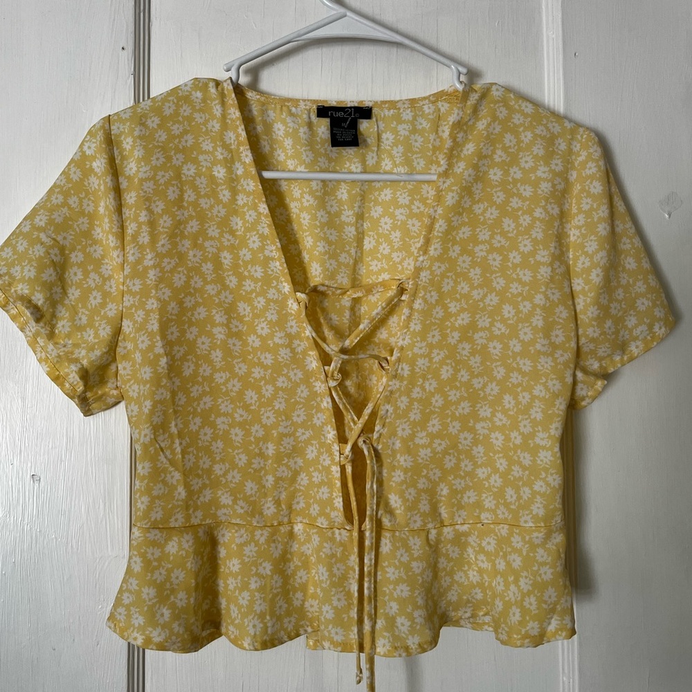 Rue 21 crop top